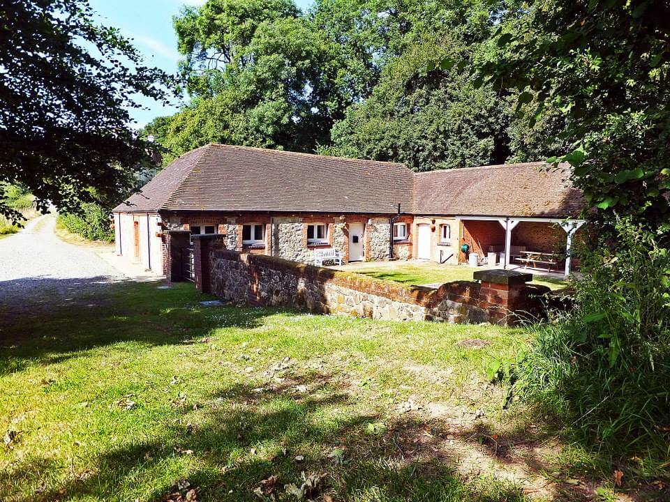 Octavia Hill Bunkhouse - National Trust - Area Of Outstanding Natural Beauty - Kent - Group Accommodation