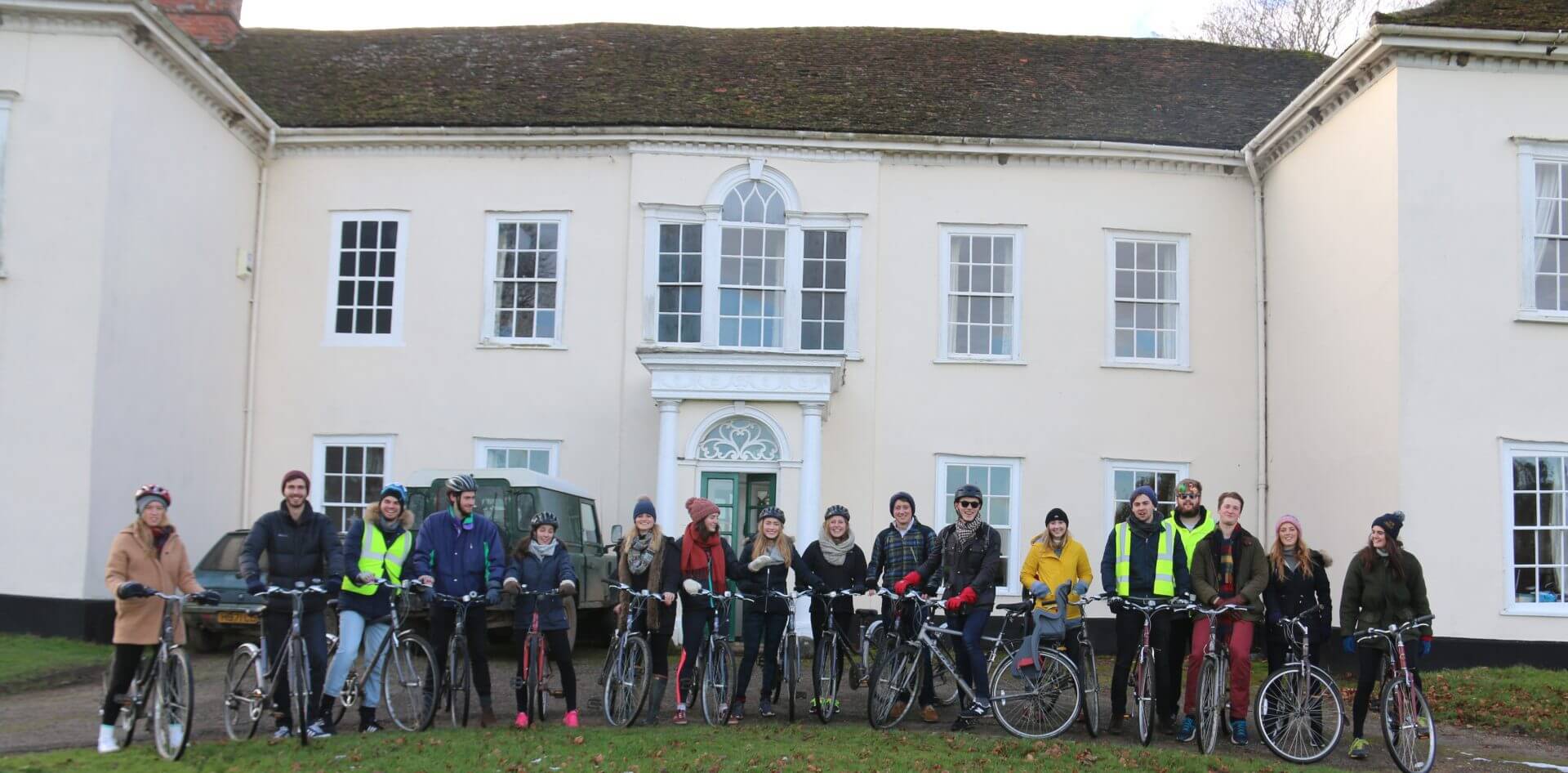 VOld Brooder Bunkhouse - free bike hire - environmentally-friendly farm stay self catering accommodation