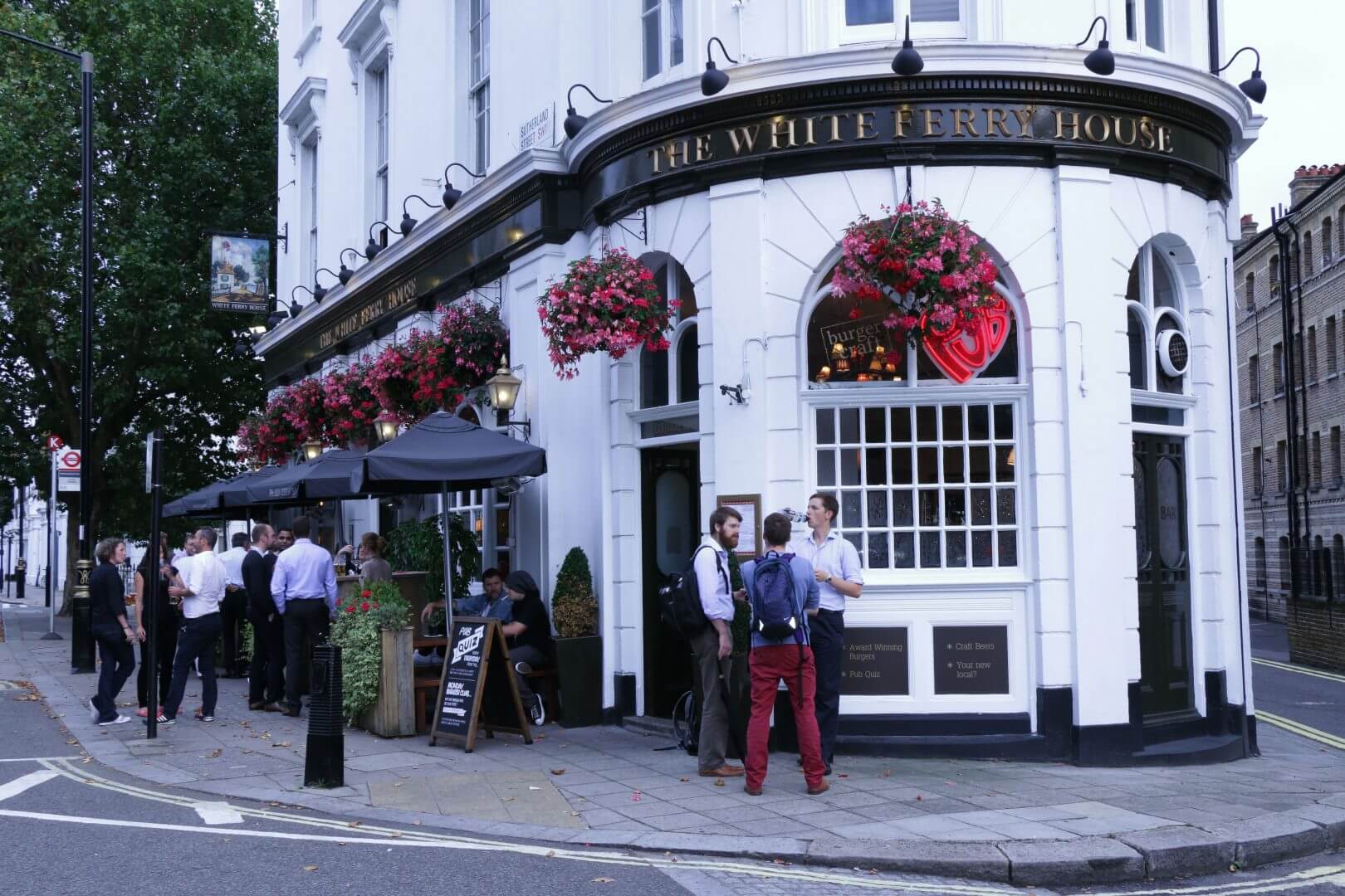 Publove @ the white ferry house hostel