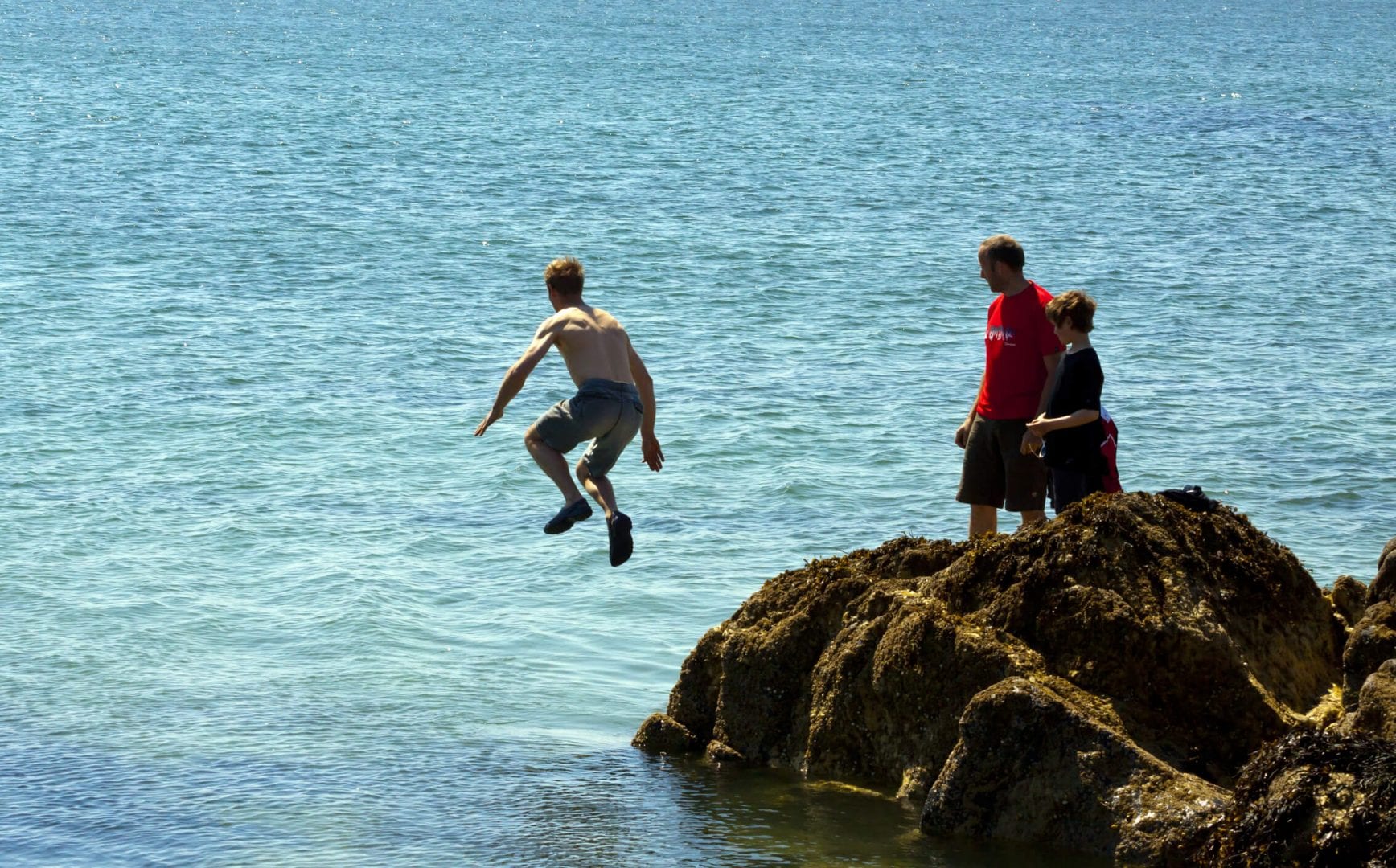 Playing on the tranquil shores of Coll