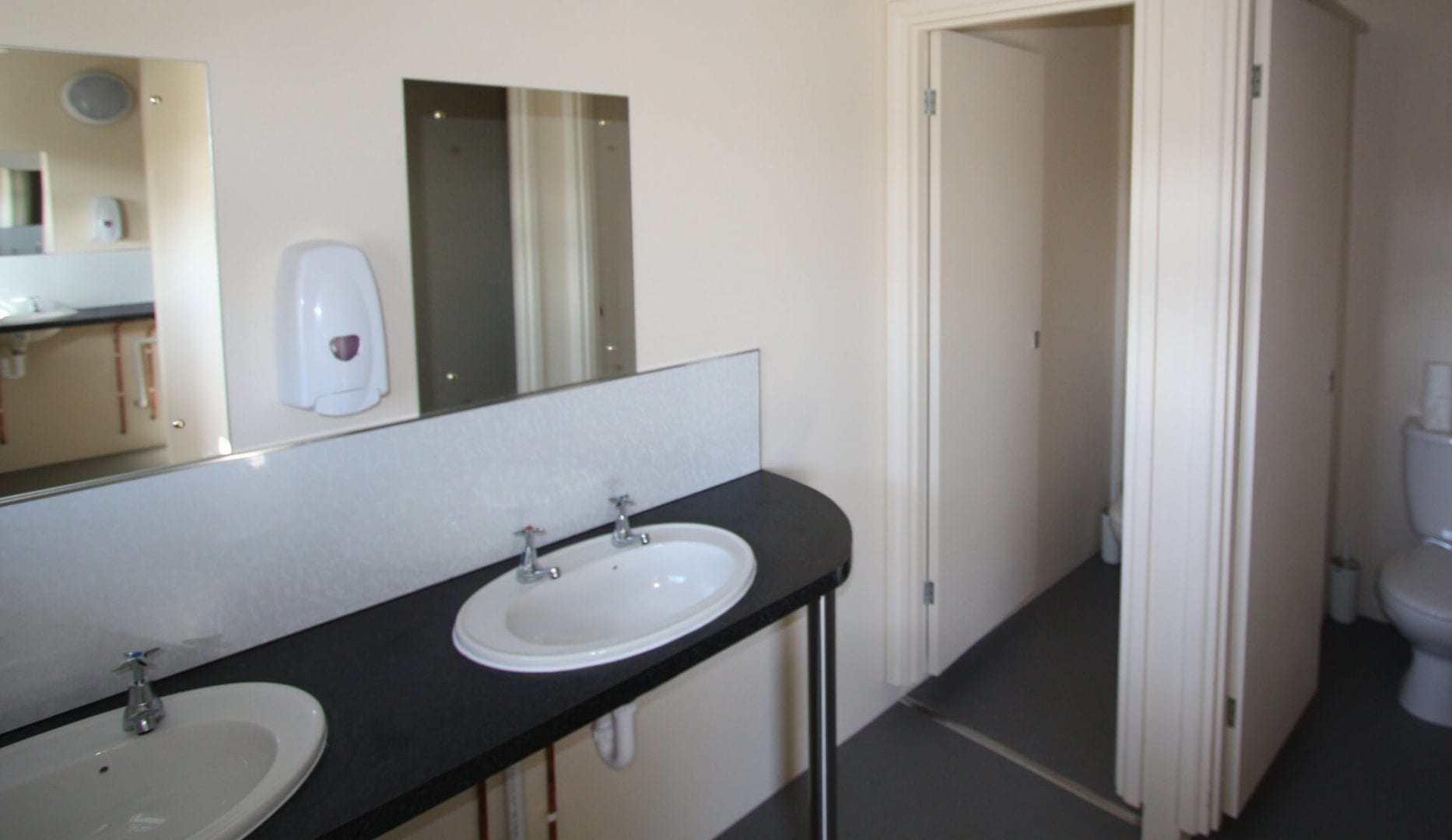 The White Horse Inn Bunkhouse IHUK