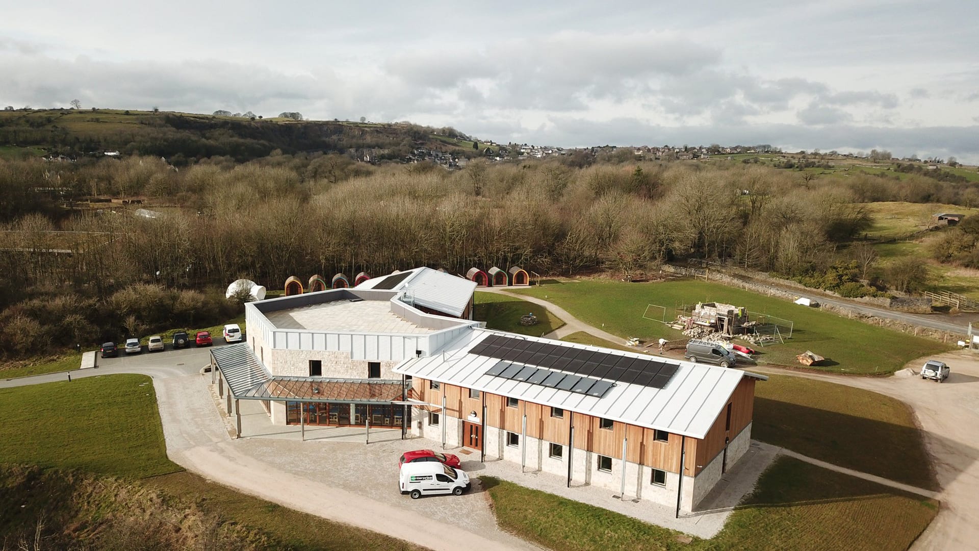 Mount Cook Adventure Centre and Hostel. Large Group accommodation in the Peak District