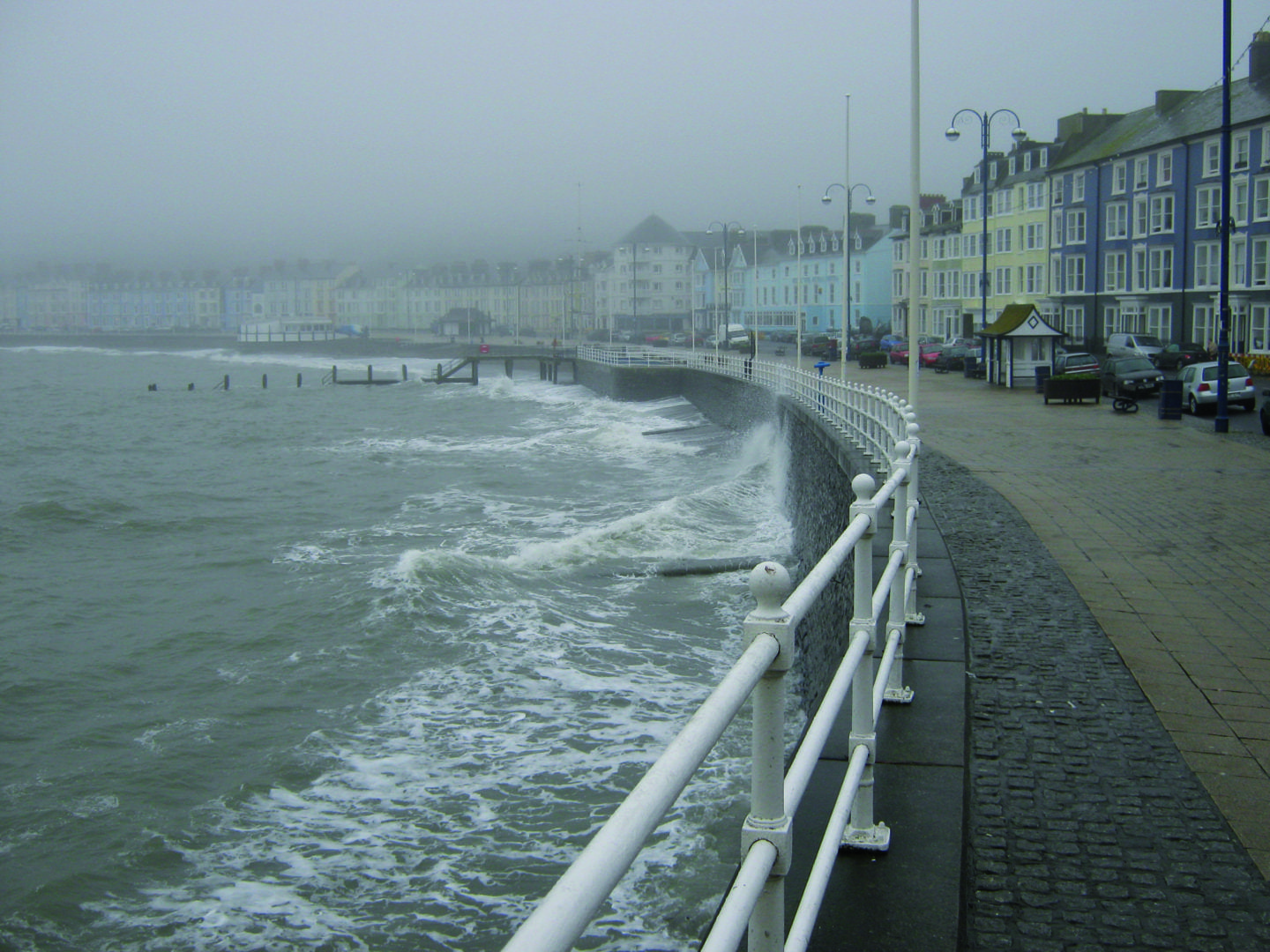 Maes-y-mor - self catering - hostel -apartment - bed and breakfast