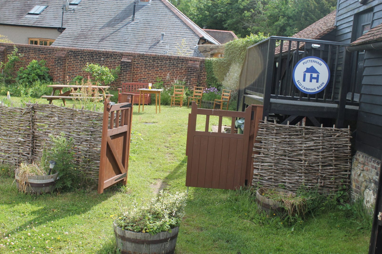 Puttenham Camping Barn, start sunday 21st walk run by guildford walkfest