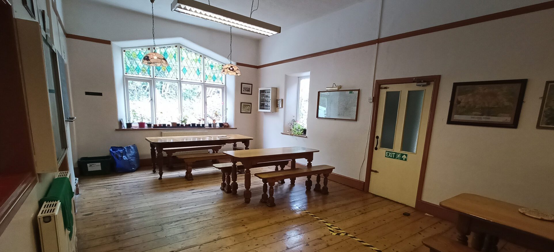 dining room at Bridges Youth Hostel