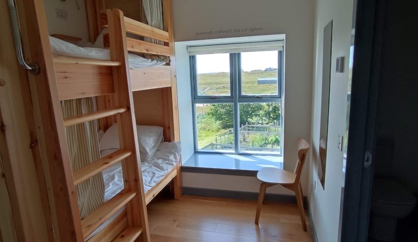 bedroom with view at Grinneabhat hostel