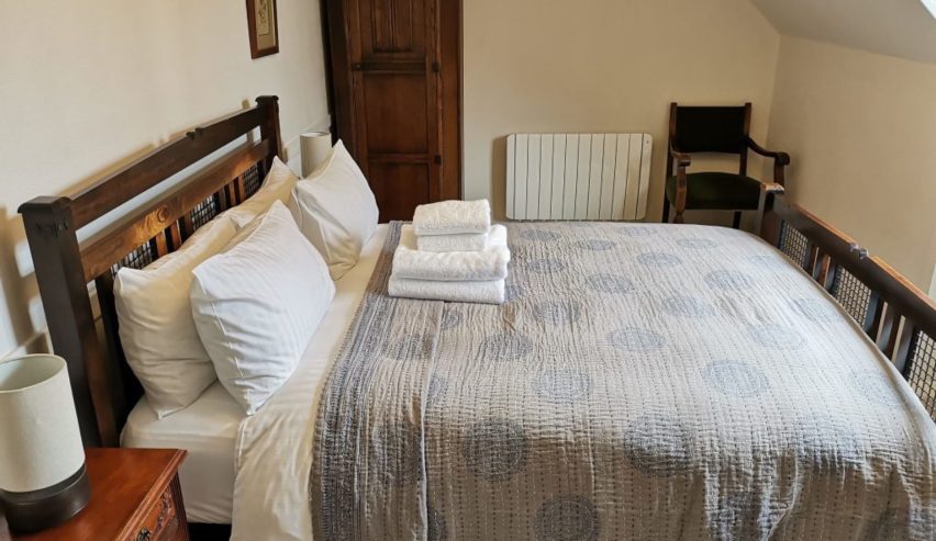 Double room with fluffy towels