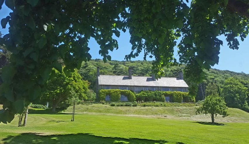exterior of Bossington Hall from the front