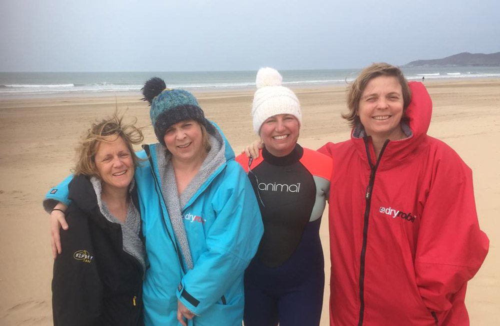 cold water swimmers on the ebach at ilfracombe
