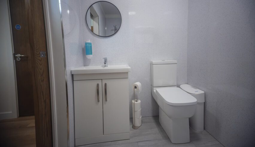 bathroom in St.Michael's Lodge hostel,