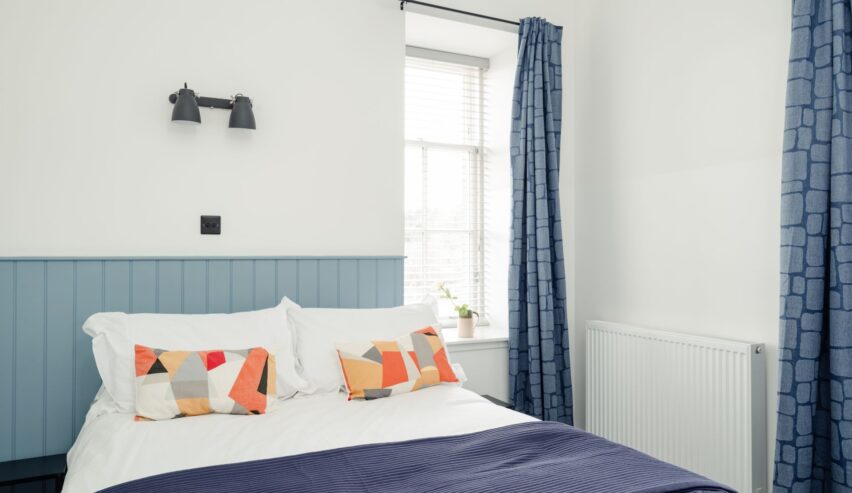 Light and airy double room at Railway Rooms, Kingussie