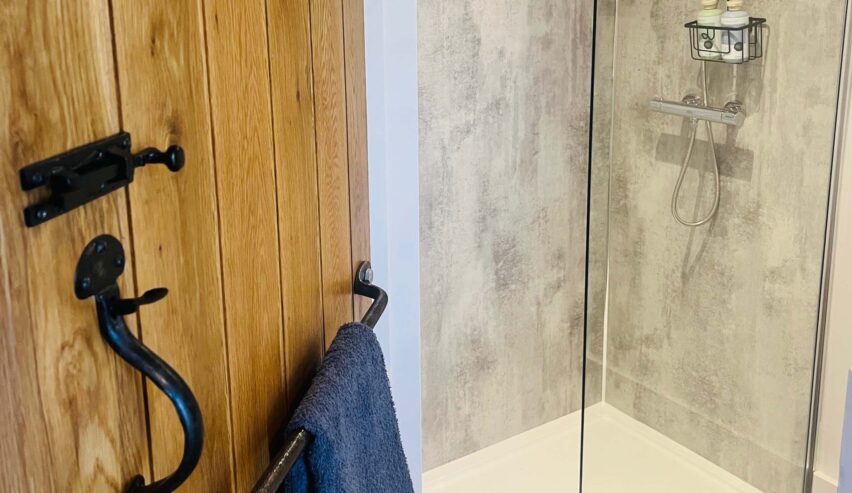 Aysgill camping Barn bathroom