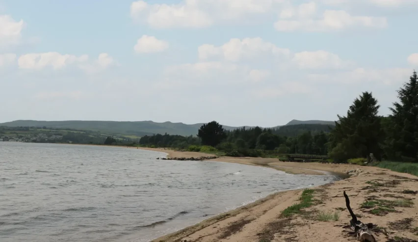 The shore line at Shore Lodge Arran National Trust for Scotland Bunkhouse on the Brodick Castle Estate