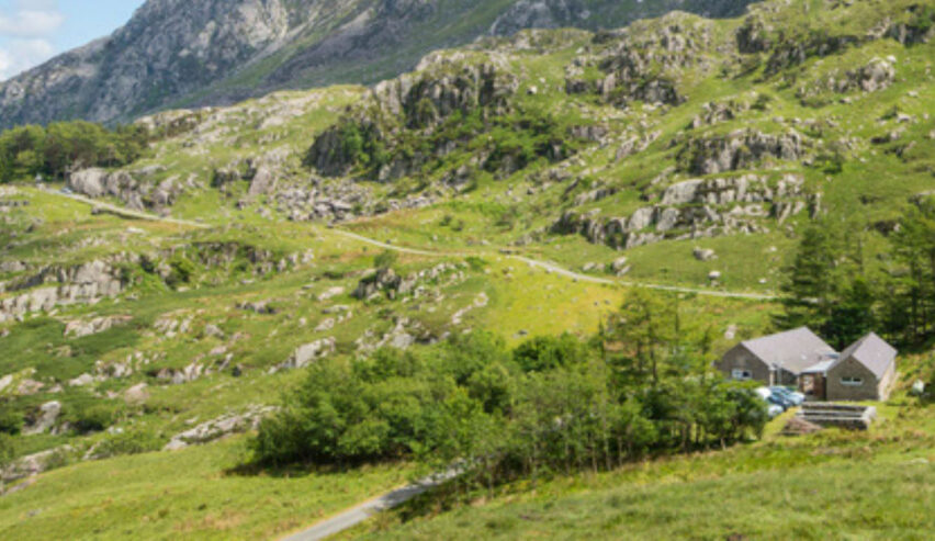 view of the yr hafod scout hostel in the landscape of Ogwen Valley