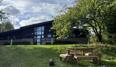 south douns club house hostel with picnic bench