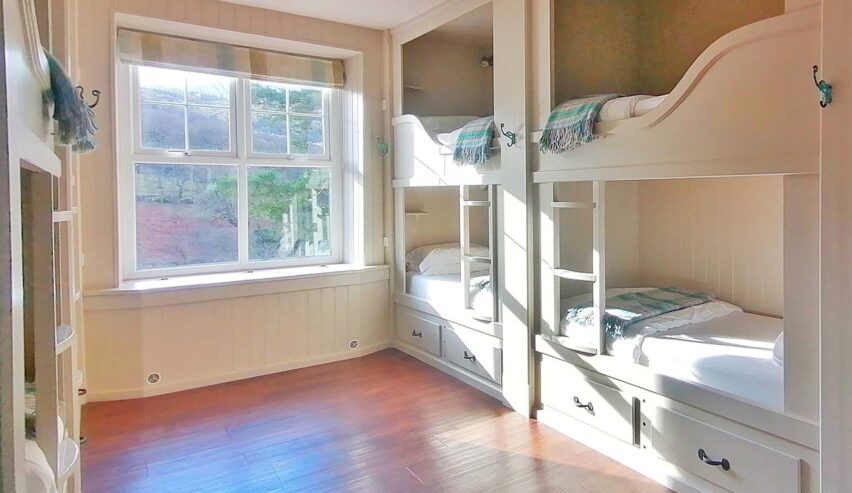 bunks on a dorm at rocks at plas curig