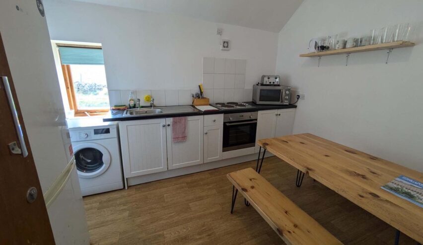 self catering kitchyen at royal oak bunkbarn