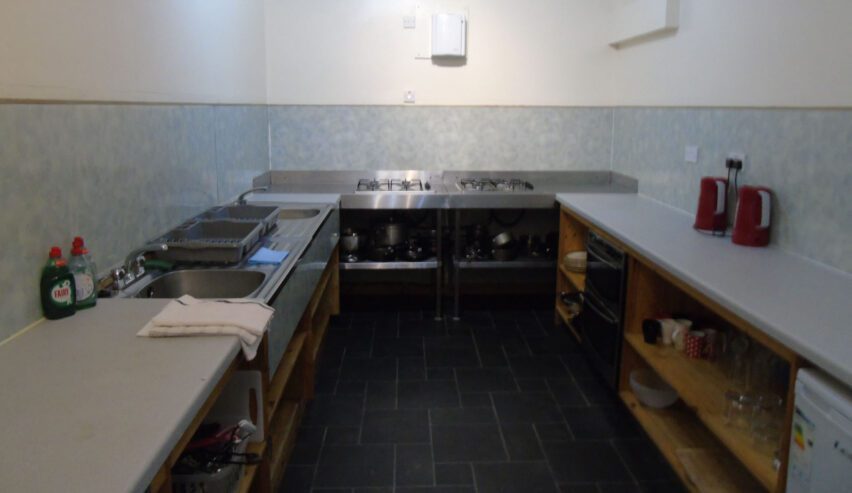 self catering kitchen coft bunkhouse isle of skye