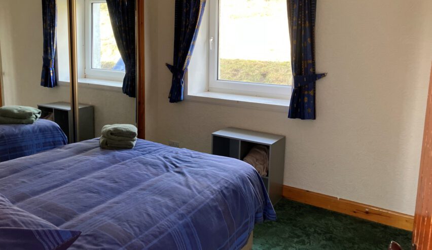 SOUBLE ROOM AT Halfway House Berriedale Hostel