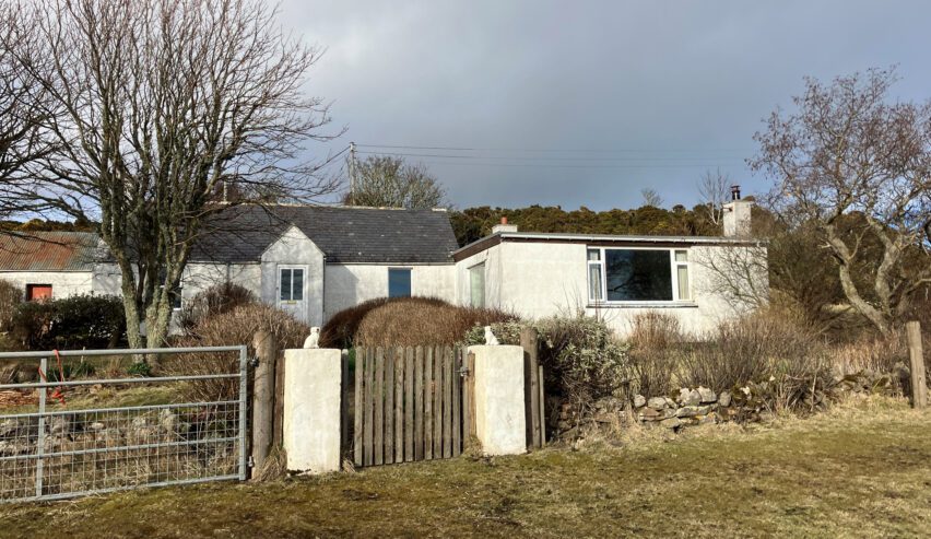 external view of Halfway House Berriedale Hostel