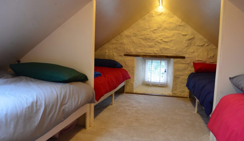 beds at refuge bunkhouse Gernos Fawr