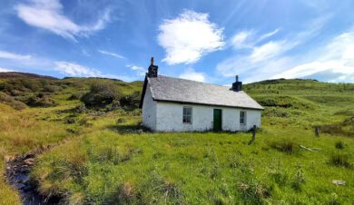 bearnus bothy on the isle of ulva
