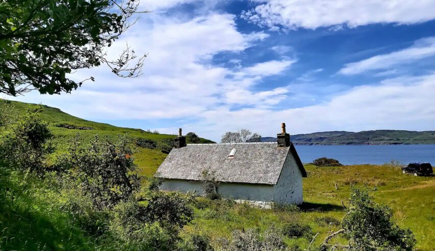 bothy and loch fire and kitchen bearnus bothy on the isle of ulva