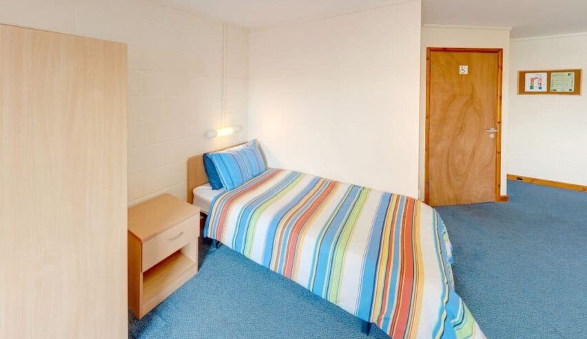 single bedroom at Dale Fort Field Study centre