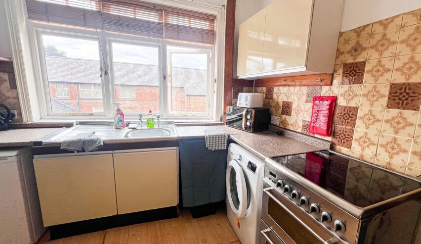 kitchen at the pie shop self catering accommodation in Melton Mowbray