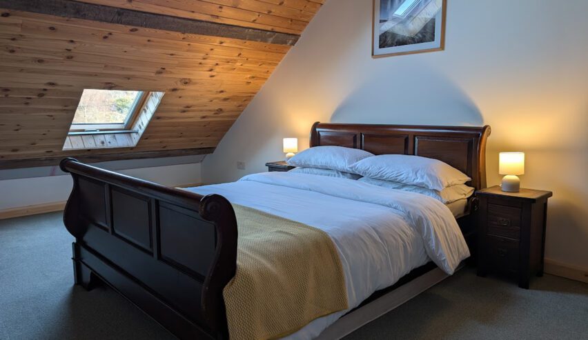 ensuite double bedroom at capel tanrallt