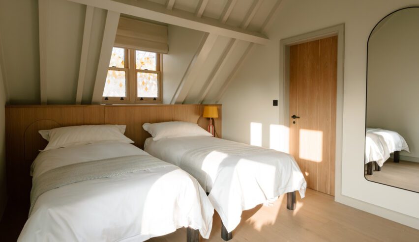 twin bedroom at arc next the sea