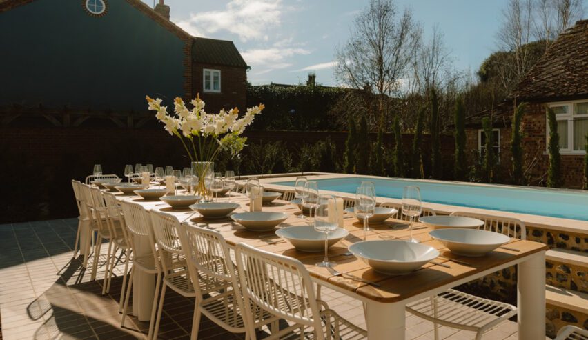 garden with swiming pool at arc next the sea