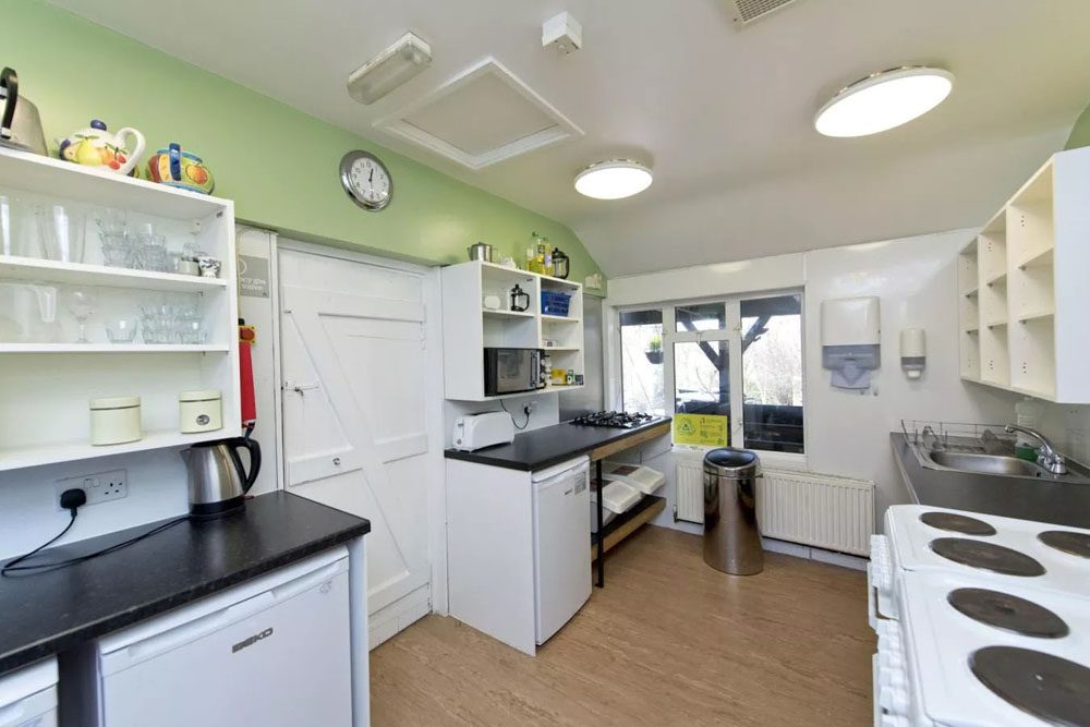 self catering kitchen at Jordans Youth Hostel