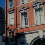 hull trinity backpackers from the street