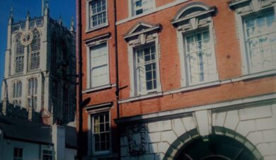 hull trinity backpackers from the street